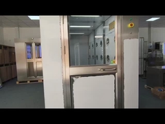 Hoek Lucht Douche met Geïntegreerd Zoolschoonmaaksysteem: Uitgebreide Personeelsdecontaminatie Oplossing