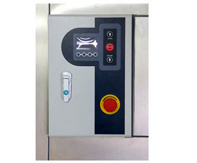 Buitendeur van de garage van ontploffingsvaste stoffen