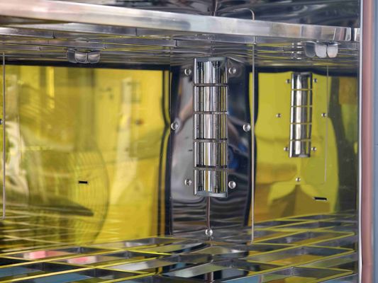 Xenon licht sterilisatie overdracht venster. 99,99% doden percentage in 3 minuten. Cleanroom, lab en ziekenhuis veilig materiaal doorlopen.