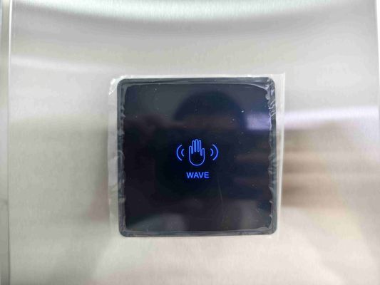 Slimme luchtdouche met schuifdeur met gezichtsherkenning.