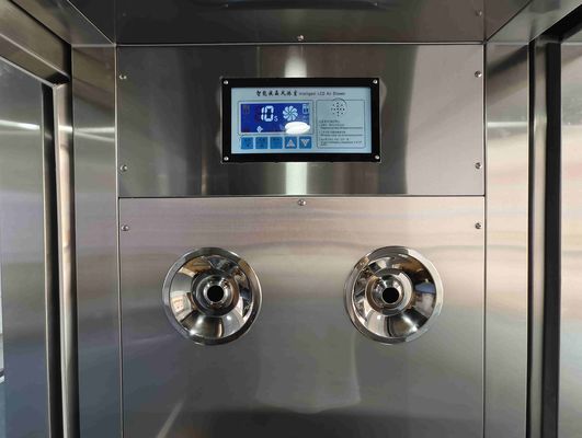 Slimme luchtdouche met schuifdeur met gezichtsherkenning.