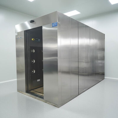 ISO 14644 gecertificeerde cleanroom-luchtdouche met automatische schuifdeur en robuuste stalen constructie