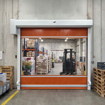 Windbestendige hoge snelheid oproldeur met radarsensor en 0,8 mm PVC-gordijn voor industriële installaties